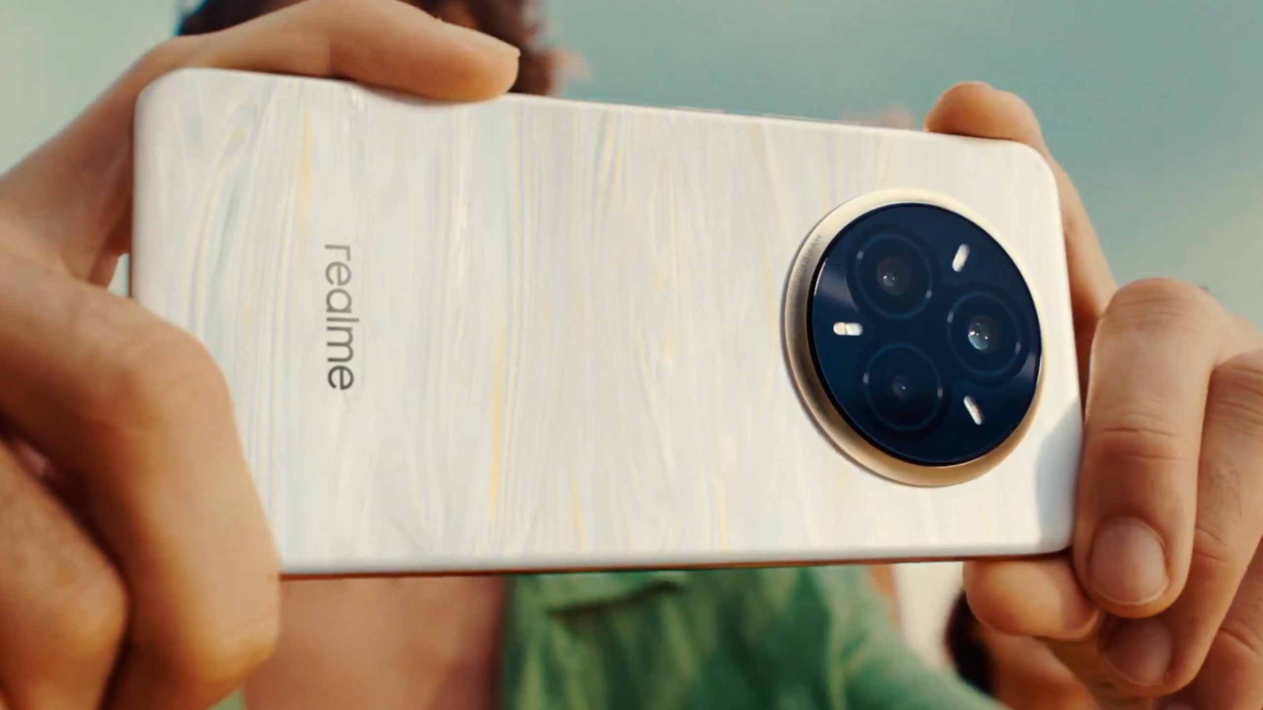 5 Best camera phones under RS 30,000